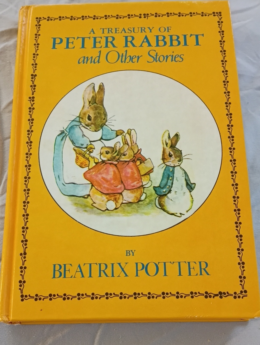 A Treasury of Peter Rabbit and Other Stories - Yellow Cover